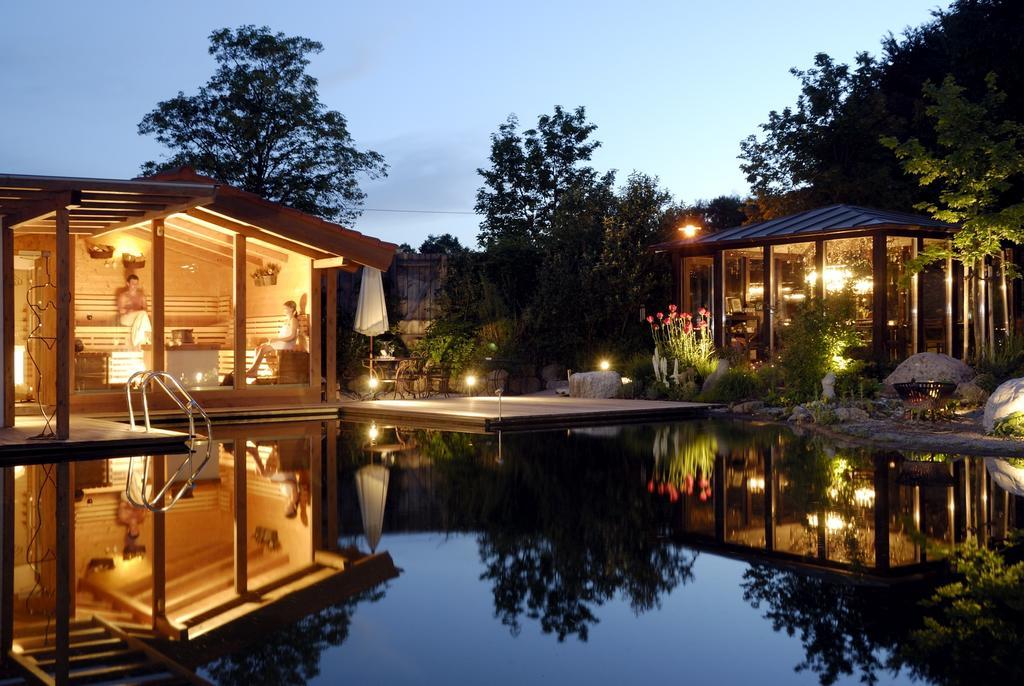 Wellnessgarten-Hotel Waging am See Bagian luar foto
