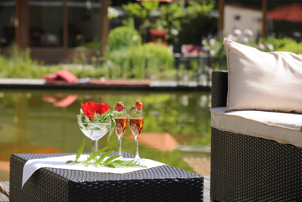 Wellnessgarten-Hotel Waging am See Bagian luar foto