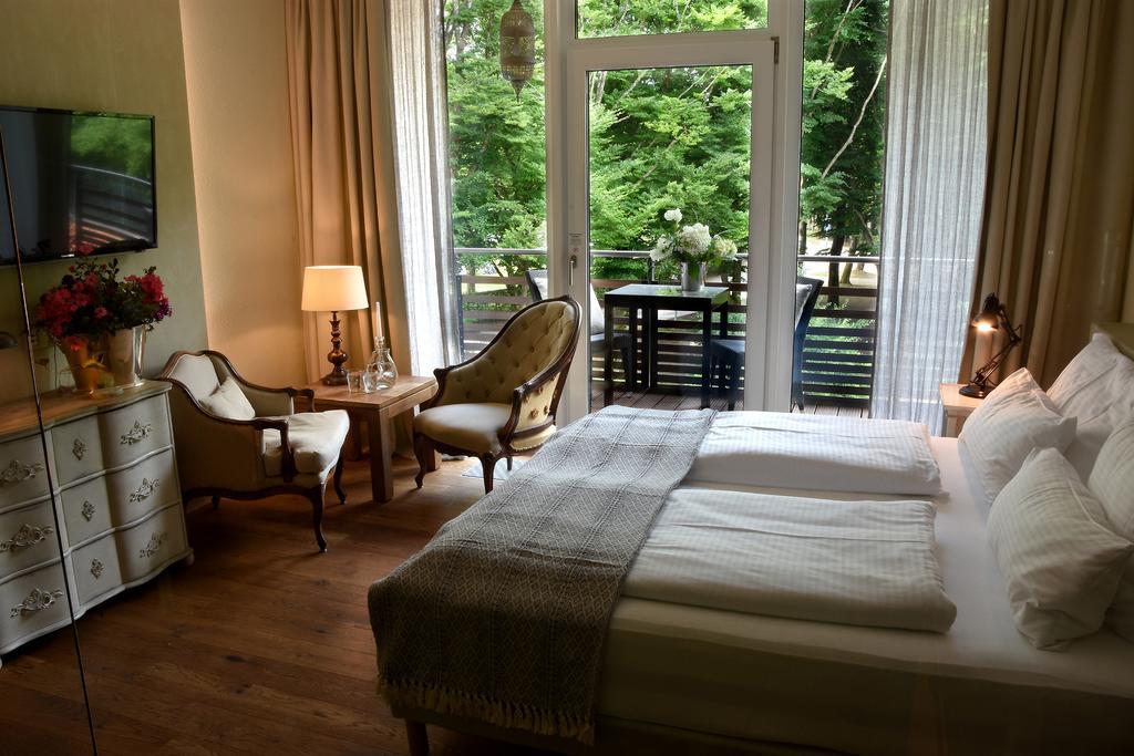 Wellnessgarten-Hotel Waging am See Bagian luar foto