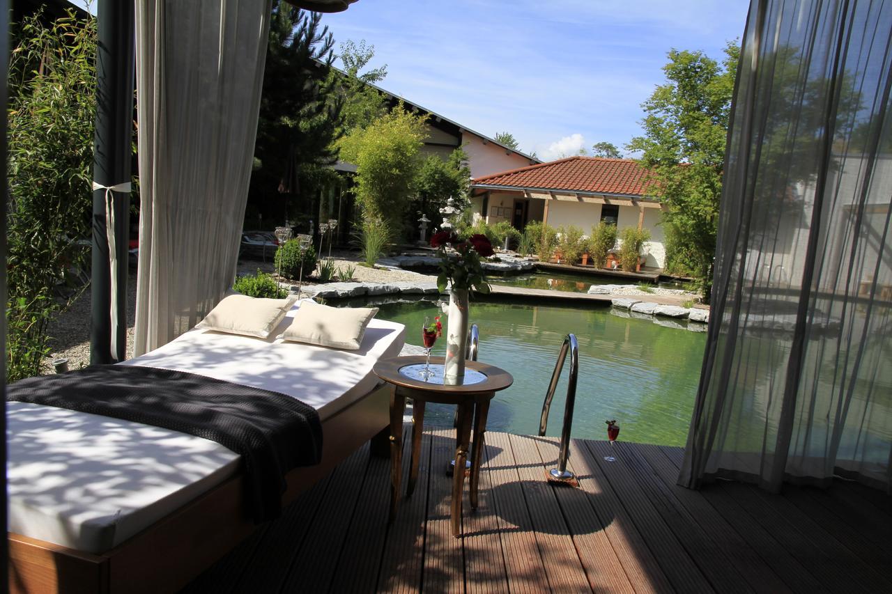 Wellnessgarten-Hotel Waging am See Bagian luar foto